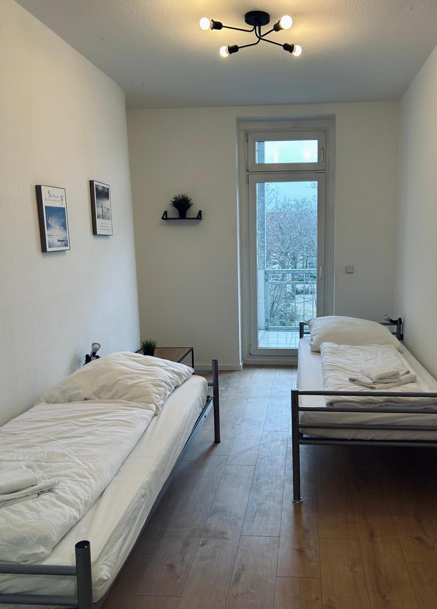 2 Schlafzimmer-Balkon-Kueche-Parkplatz-Designerbad Leipzig Exterior photo